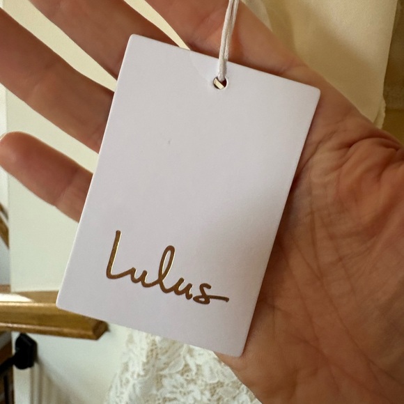 NWT!!! Lulus Wedding Dress- L 😍 - Picture 14 of 16